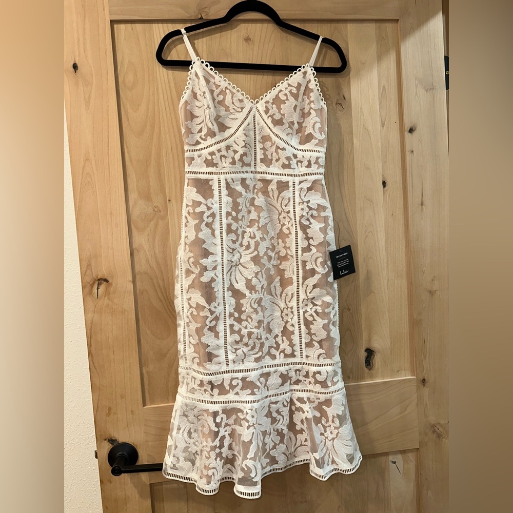 Lulus Lace Midi Dress